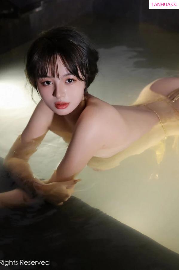   [XiuRen]高清写真图 2024.02.06 No.8075 沈思怡 丰腴美臀第33张图片